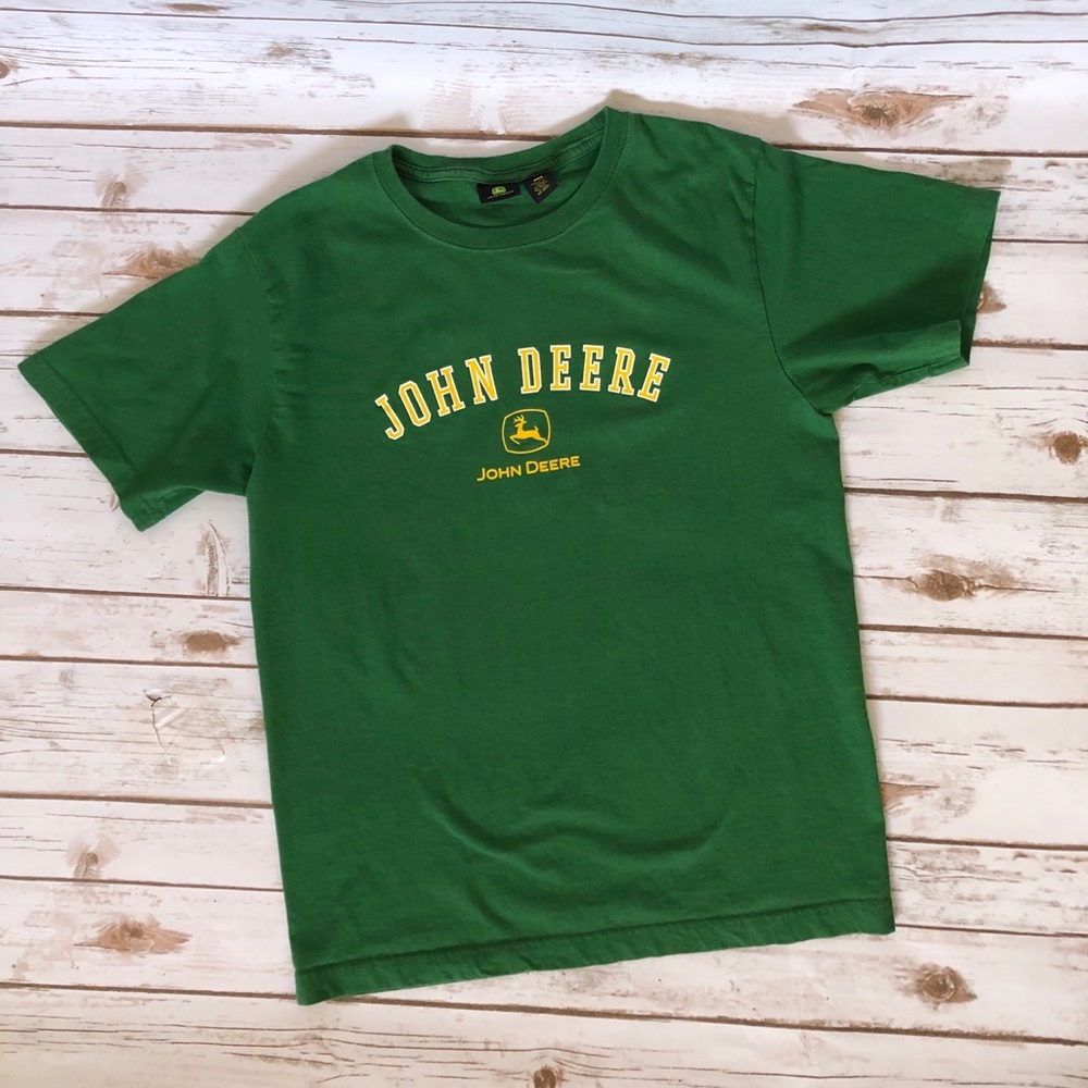 John Deere men’s graphic tee